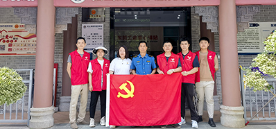 EVO视讯党支部丨“爱在一起，，，，，，卫爱而行”慰问环卫工人活动